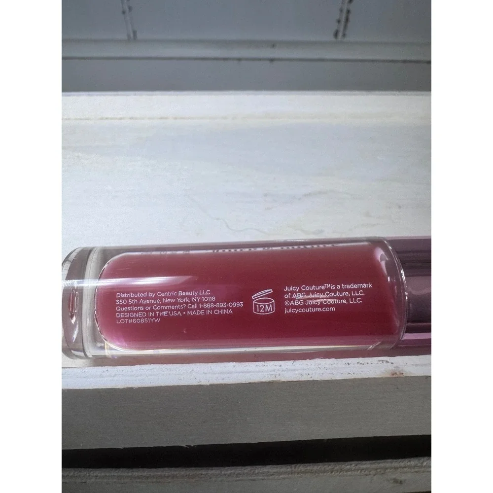 Juicy Couture Gimme Roses Vitamin-E Infused Lip Oil 0.14 fl oz Heart Cap Pink